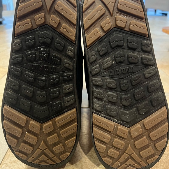 Women's Black Athletic Shoes - Picture 5 of 6